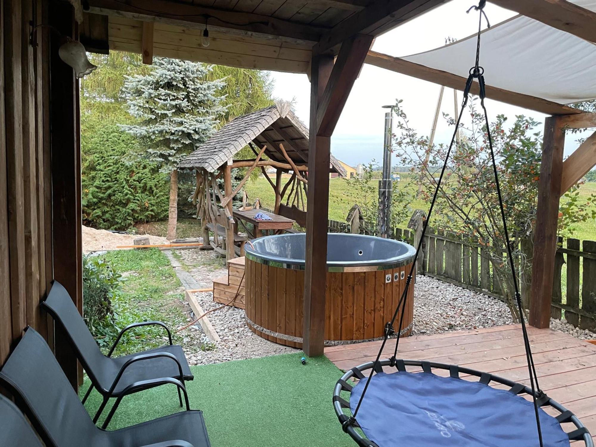Dom Z Sauna - Lugiele Dzierwiany Exteriör bild